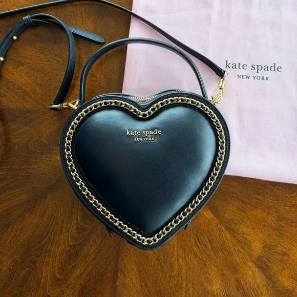 Kate Spade Amour Smooth Leather 3D Heart Crossbody Bag with Gold Chain Accent - Picture 2 of 16